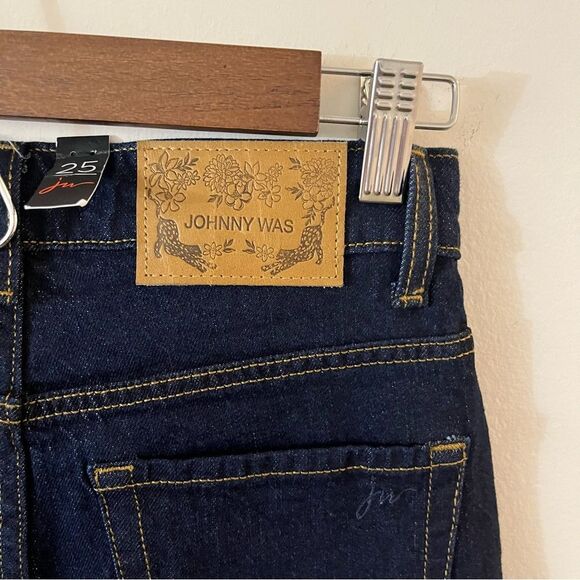Johnny Was Marseille Baby Boot Cut Jeans Dark Wash sz 25 NWT - Picture 11 of 16